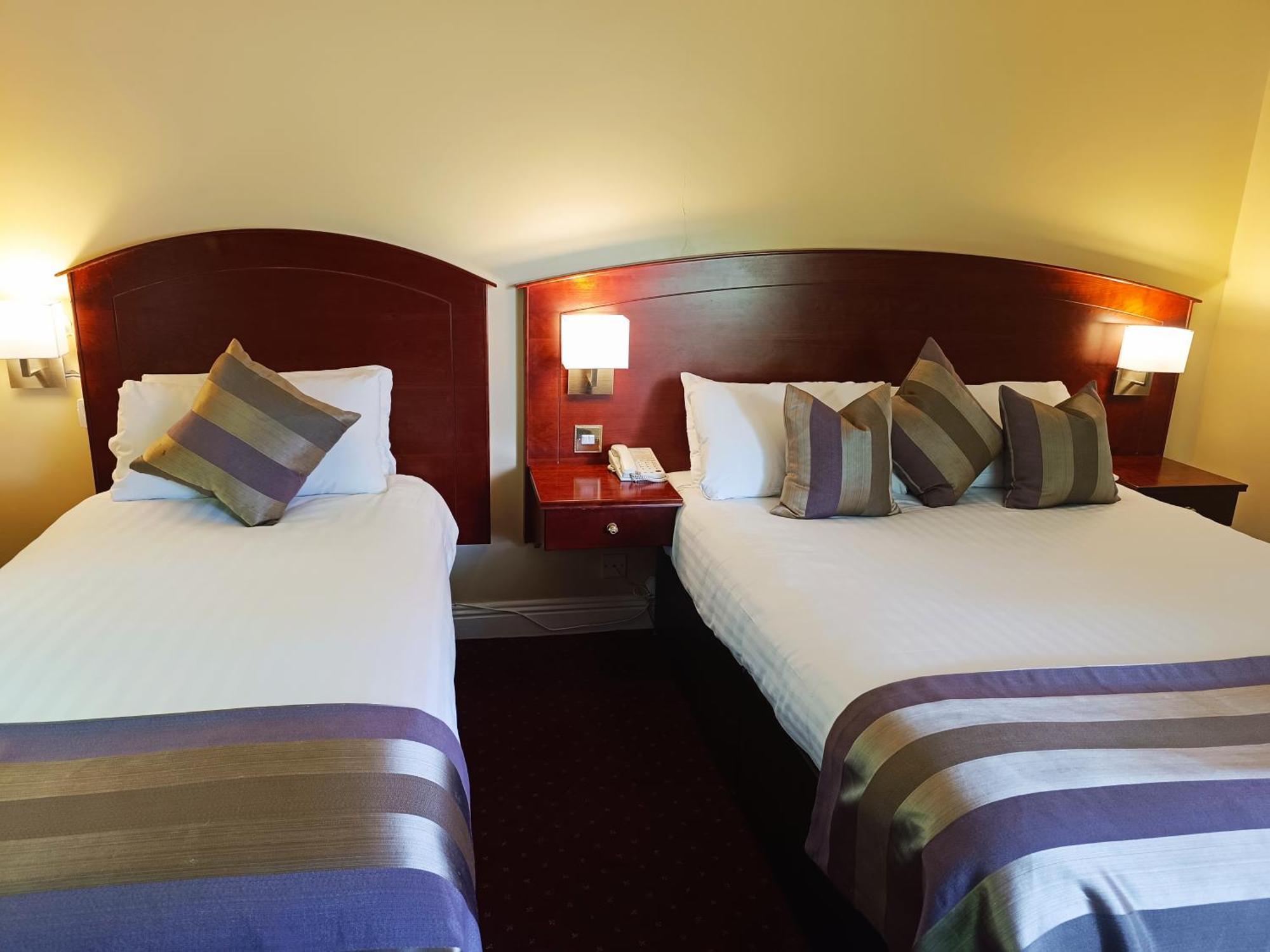 Aherlow House Hotel & Lodges Eksteriør billede