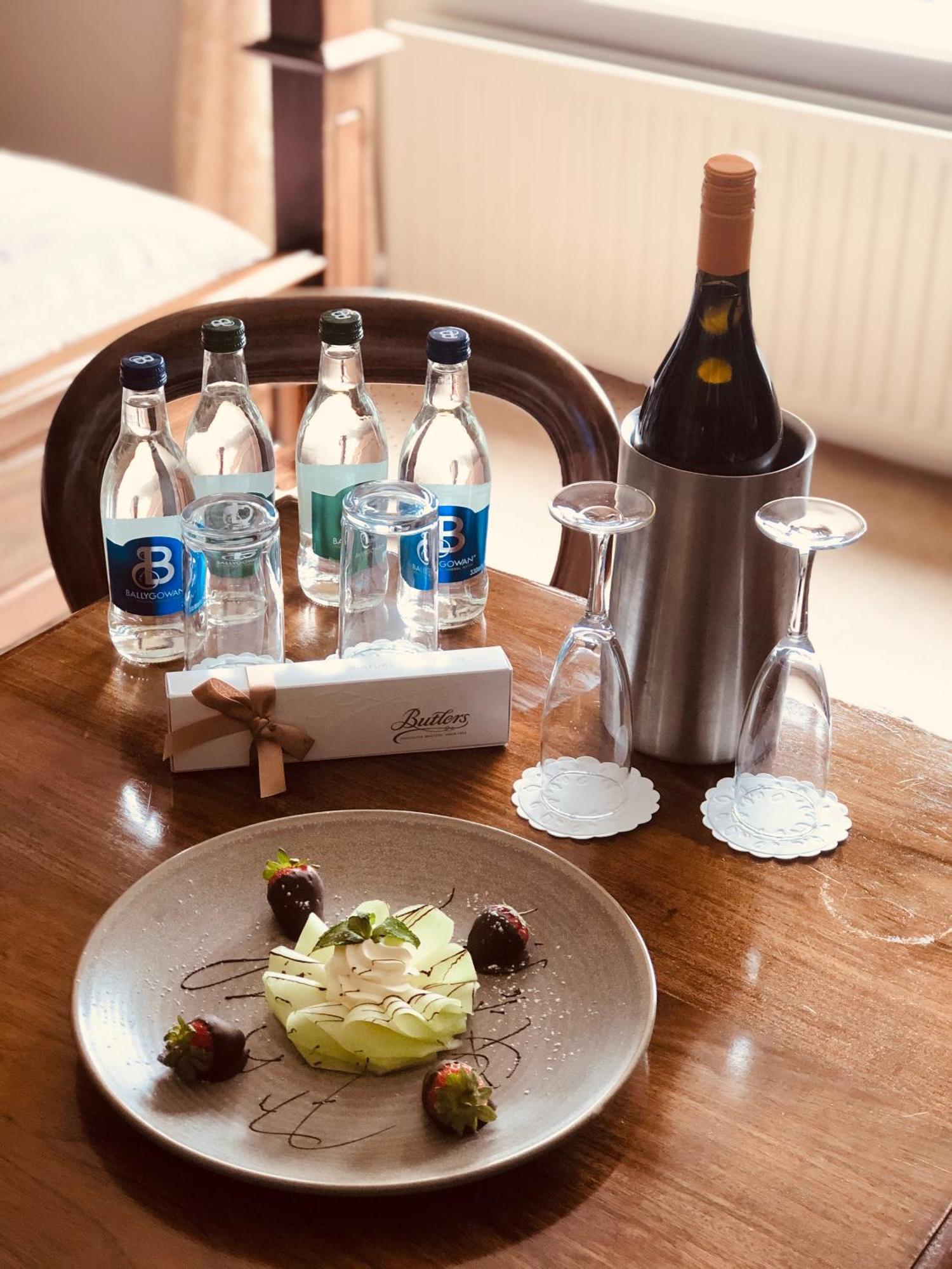 Aherlow House Hotel & Lodges Eksteriør billede