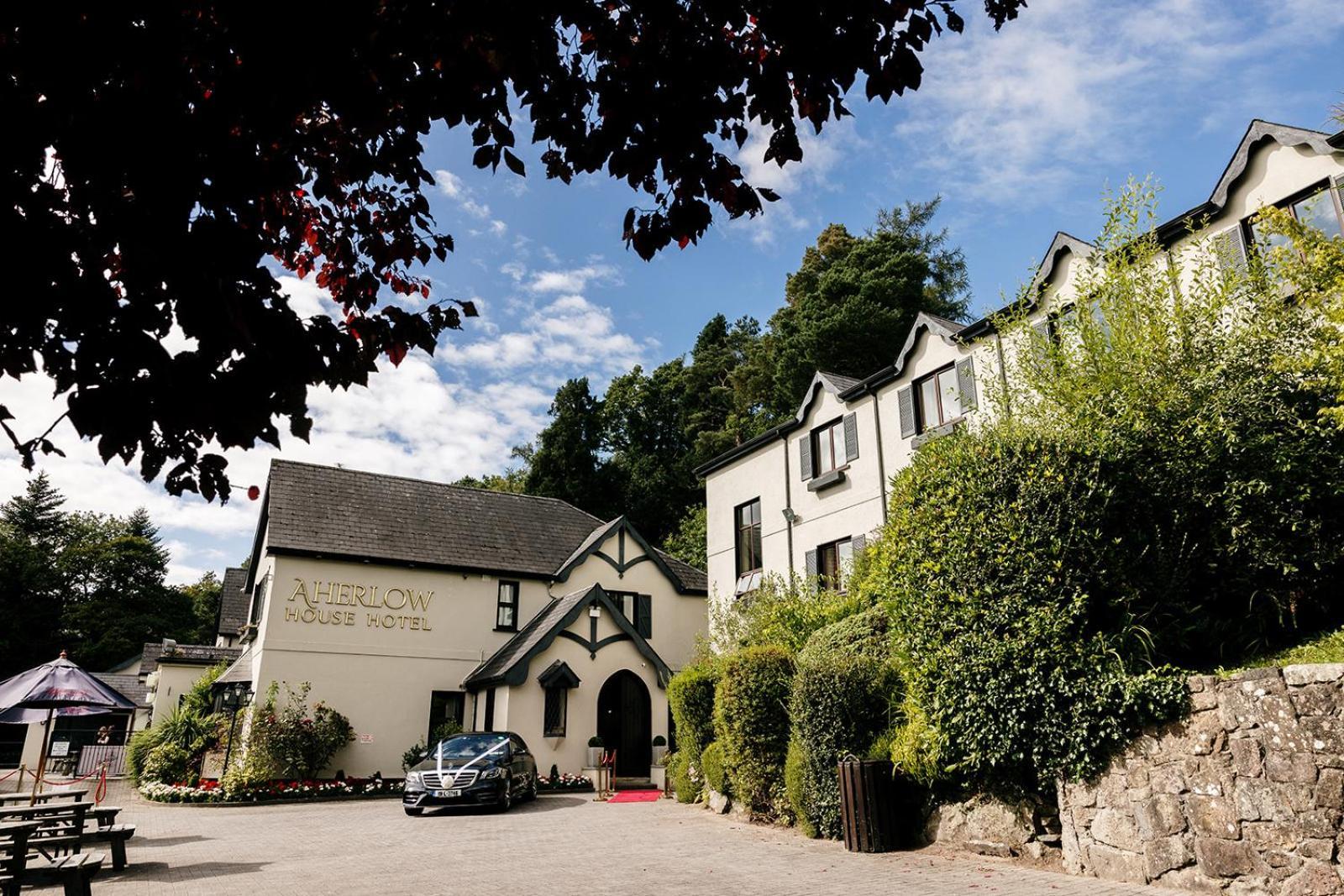 Aherlow House Hotel & Lodges Eksteriør billede