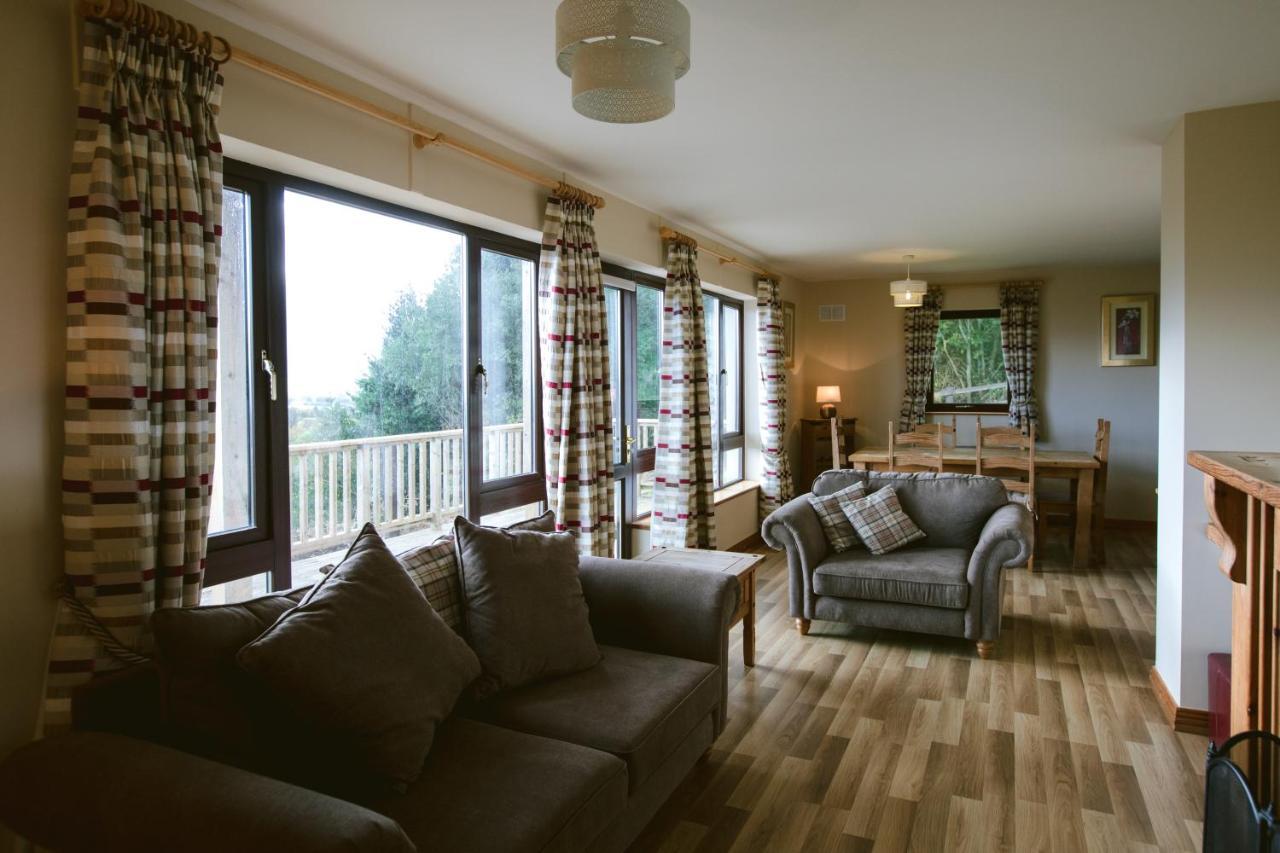 Aherlow House Hotel & Lodges Eksteriør billede